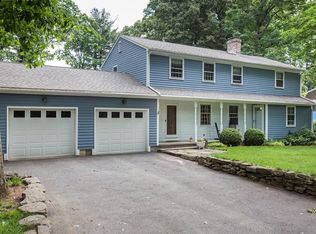 248 Barry St, Feeding Hills, MA 01030