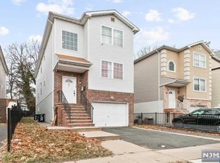 243 No 19 St, East Orange, NJ 07018