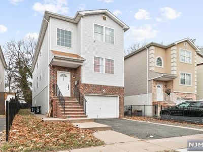 243 No 19 St, East Orange, NJ, 07018