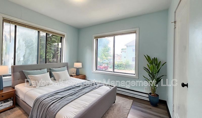 1st image of 1258 10th St N APT 105