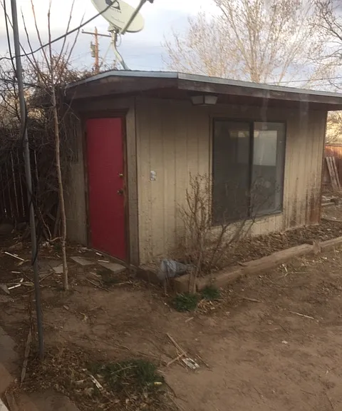 710 Caine St — Photo 3