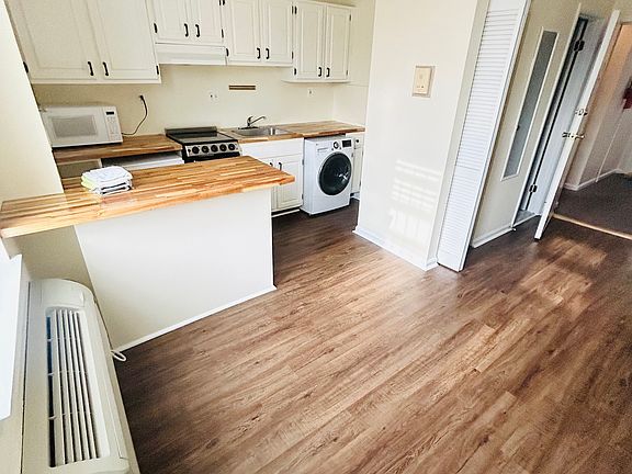 3rd image of 1431 21st St NW APT 301