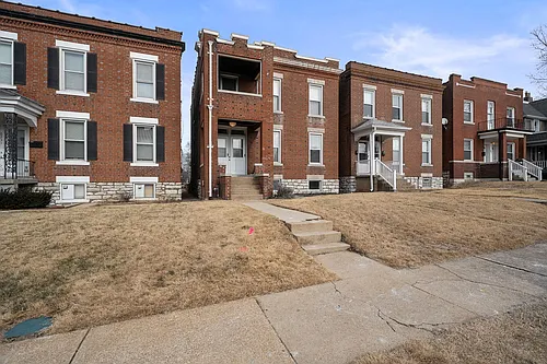 6227 Victoria Ave #1 Photo 1