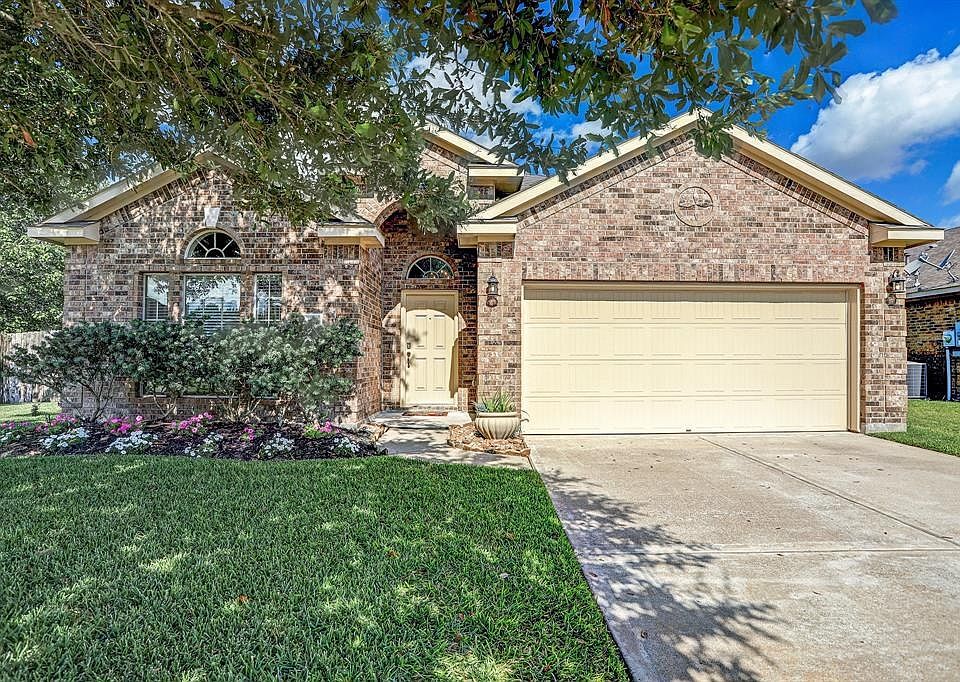 1st image of 2010 Plum Grove Ln