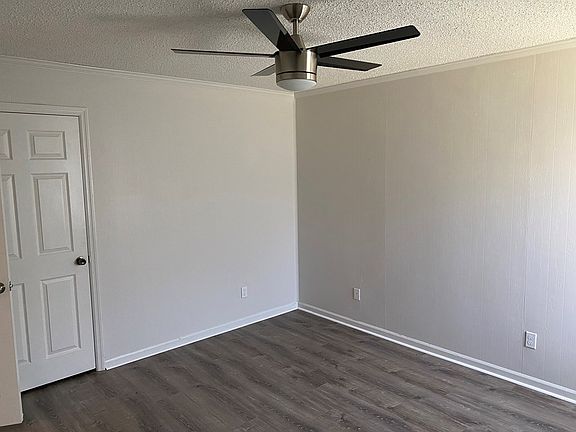 4th image of 136C Joiner Dr