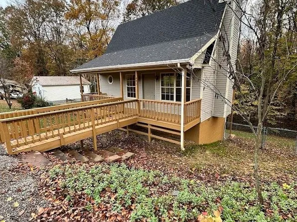 443 Carver Dr, Scottsville, KY 42164