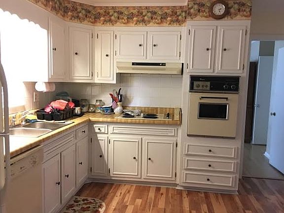 4th image of 10005 Camille Dr SE