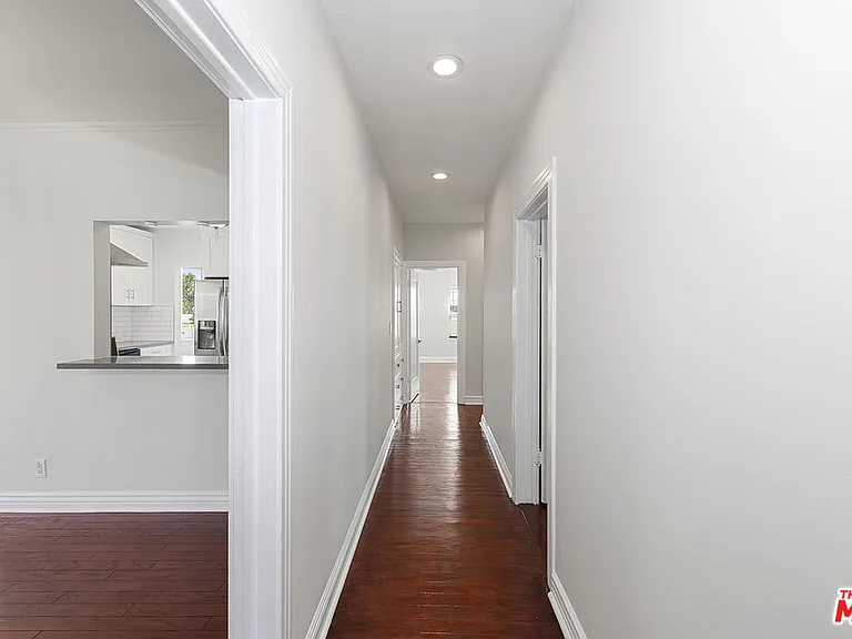 1150 S Tremaine Ave — Photo 10