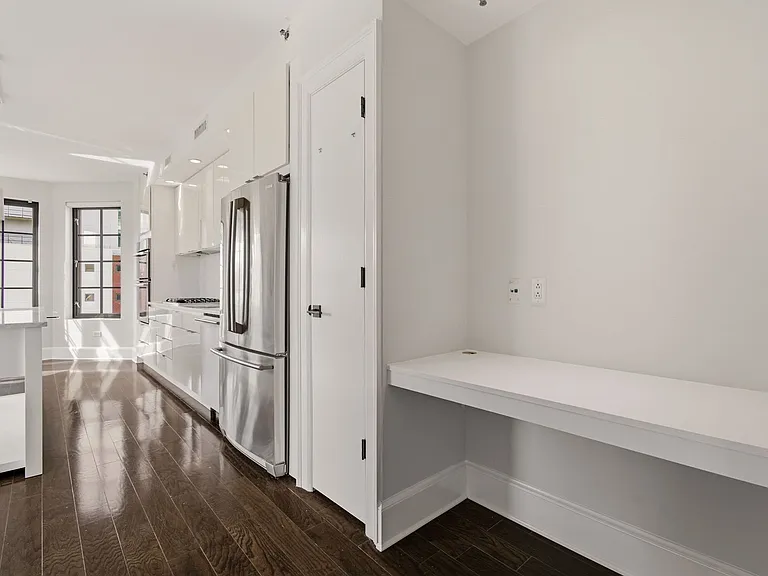 1011 M St NW #504 — Photo 7