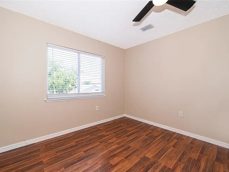 1313 Timberbend Cir — Photo 21