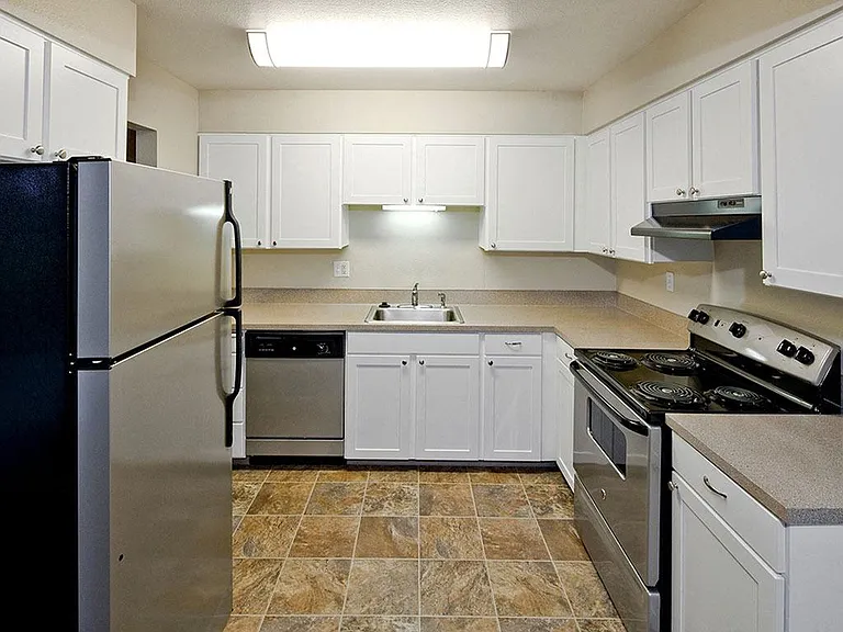 Royal Greens Apartments — Photo 25