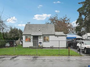 3680 Blossom Dr NE, Salem, OR 97305