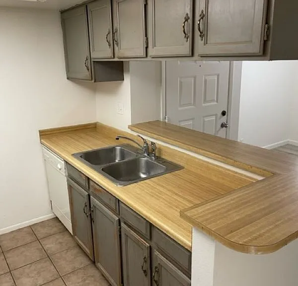 540 N May St #3076 — Photo 4