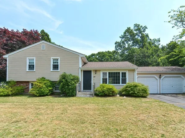 36 Newton St, Westport, MA 02790