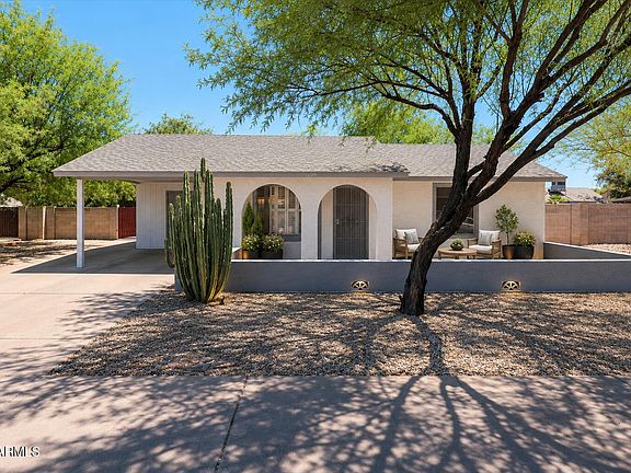 2nd image of 1609 W ESTRELLA Drive