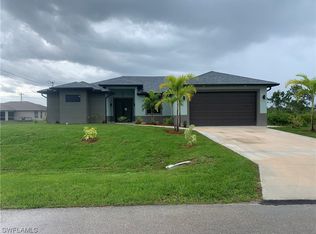 1003 Lee Ave, Lehigh Acres, FL 33972