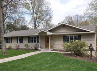 70 Grandview Dr, Sewell, NJ 08080