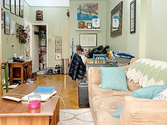4th image of 4 W 90th St APT 1D