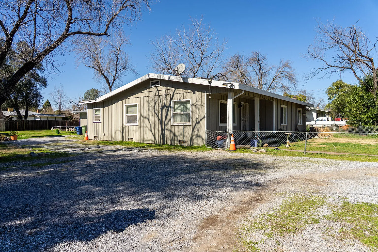 2880 Reservoir Ln photo 1