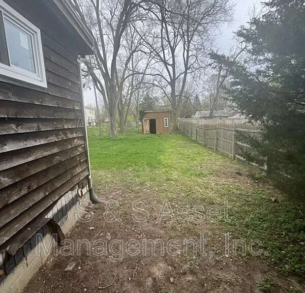 3252 E Lake Lansing Rd — Photo 26