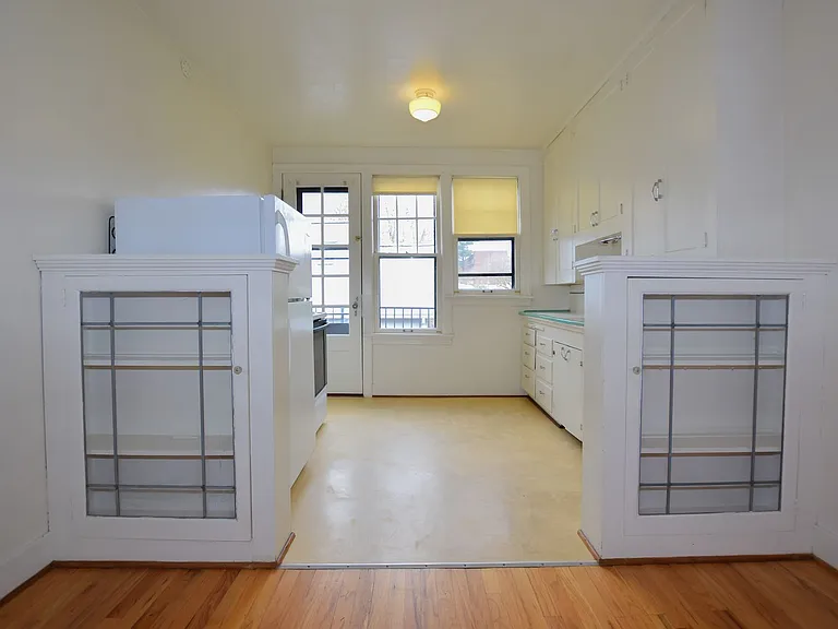3005 SE Morrison St — Photo 6