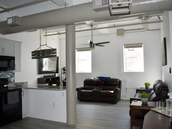 815 Elm St #3B, Manchester, NH 03101
