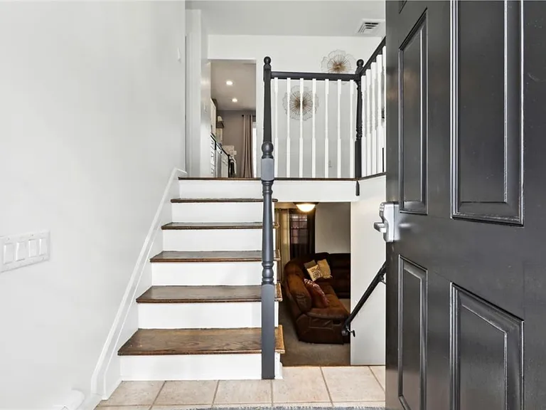 4 Templar Ct — Photo 21