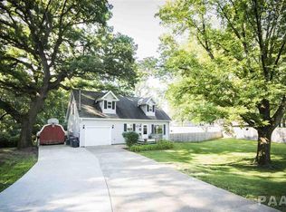 322 Orr Ave, Pekin, IL