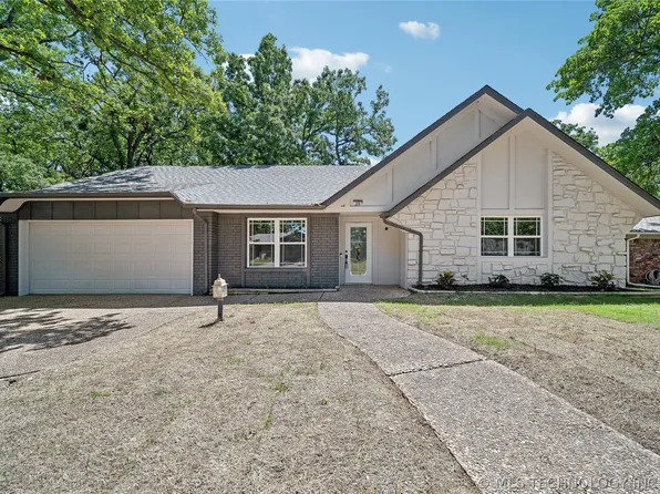 308 W 32nd St, Sand Springs, OK 74063
