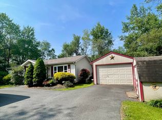 143 Driftwood Dr, Blakeslee, PA 18610