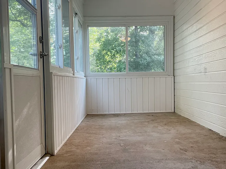 102 Ridgestone Ct — Photo 7