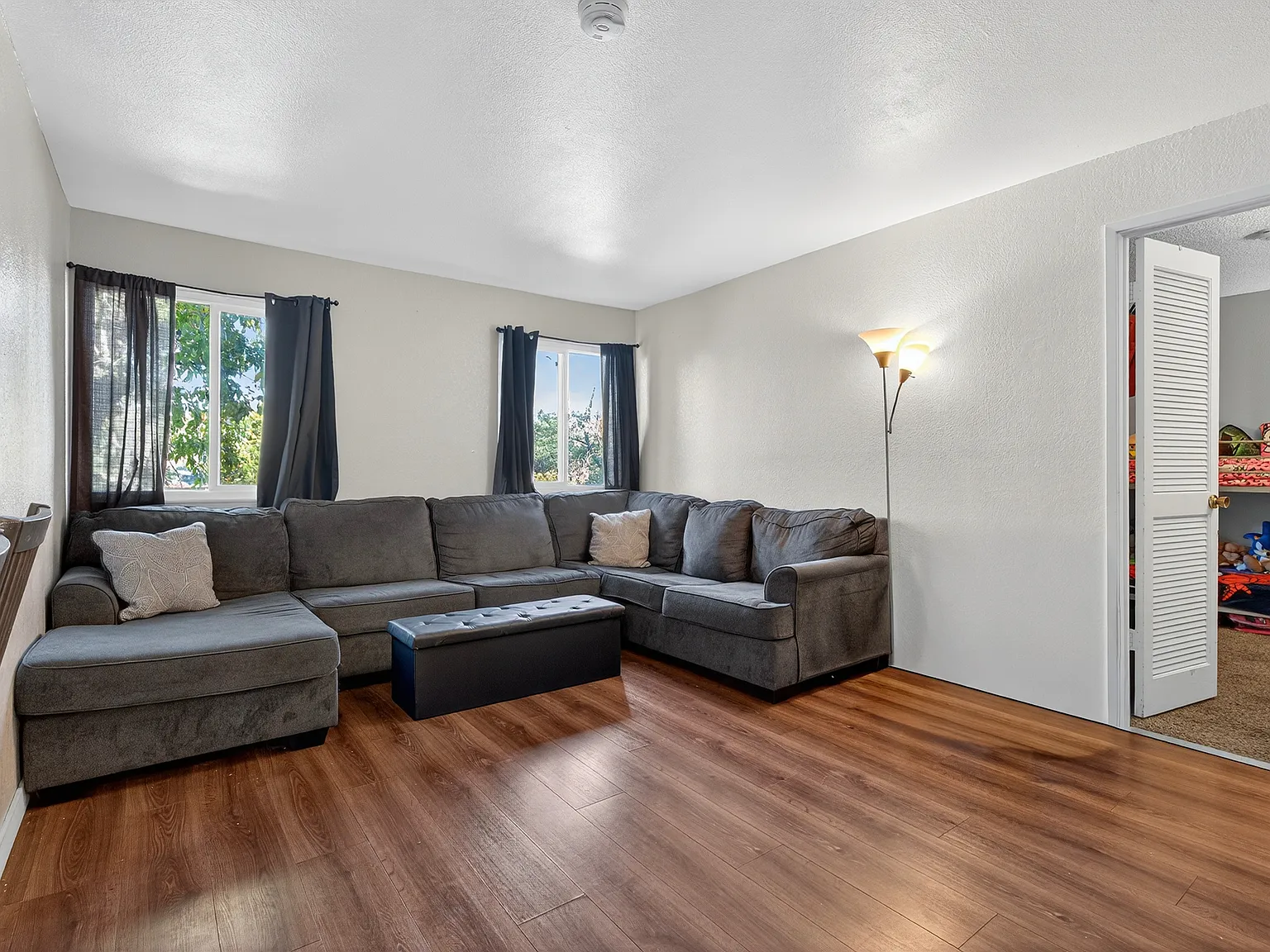 2 bed, 695 sqft, $1,600 — Photo 4