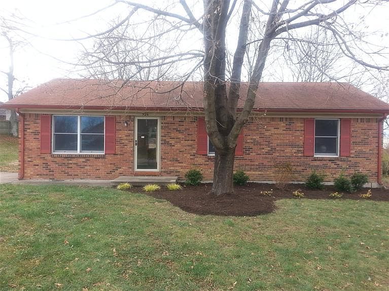1st image of 924 Hickory Hill Dr