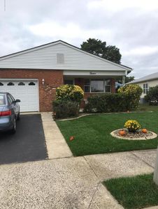 12 La Combe Ter, Toms River, NJ, 08757