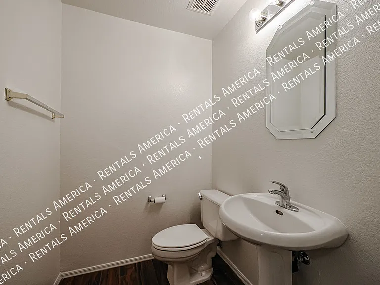 8849 S 51st St #1 — Photo 16