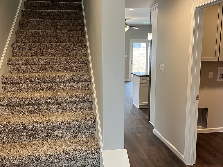 234 N Colonial Dr — Photo 4