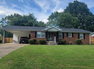 61 Ridgeview Dr, Jackson, TN 38301
