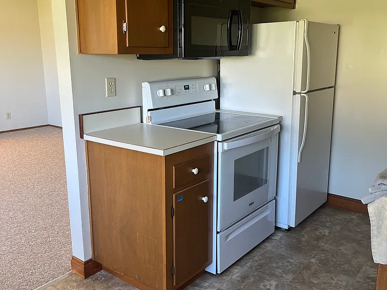 834 San Antonio Ave #E — Photo 8