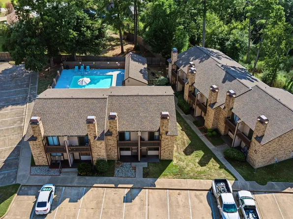 2521 Crosstimbers St APT H1, Huntsville, TX 77320