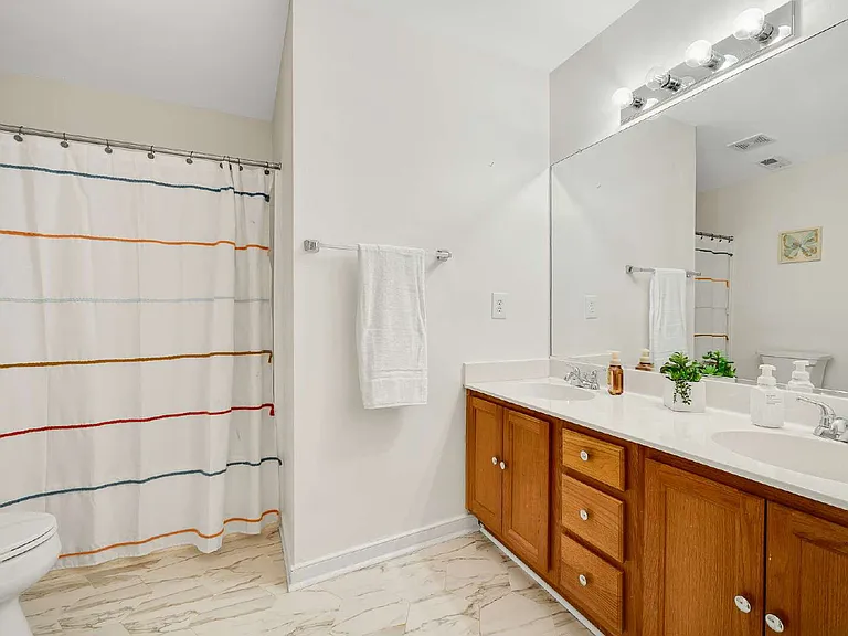 607 Green Garden Cir — Photo 23