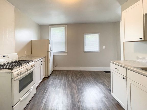 3rd image of 700 W Powers St APT 1