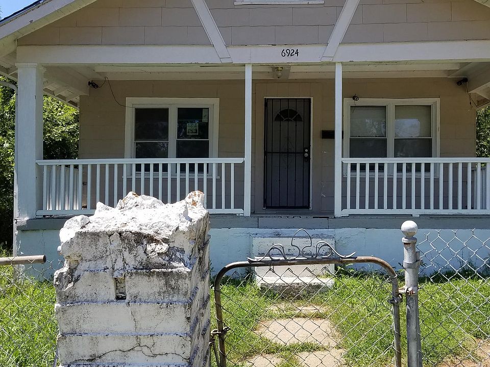 1st image of 6924 Spruce Ave