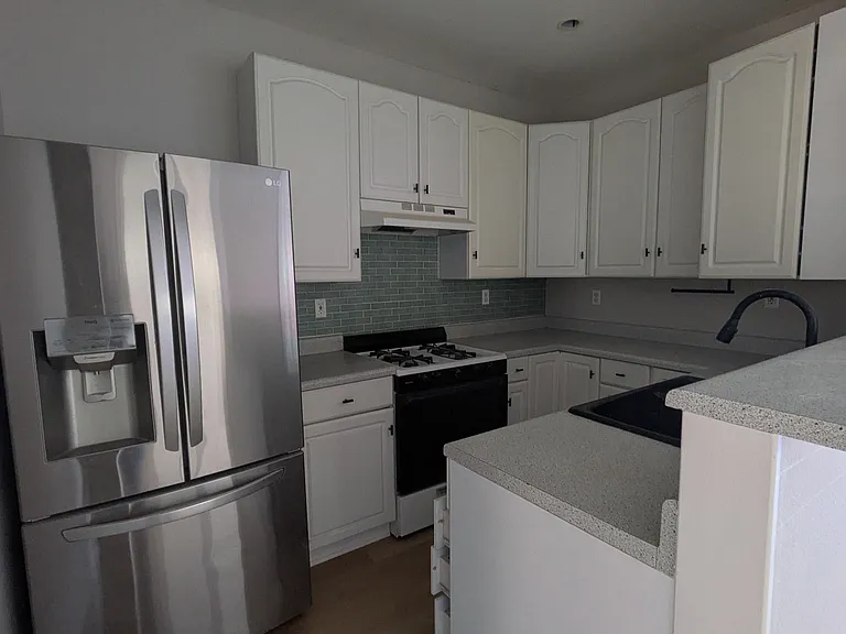 2340 E Broadway #2340 — Photo 3