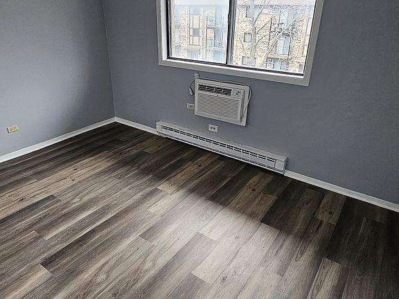 4th image of 222 Klein Creek Ct
