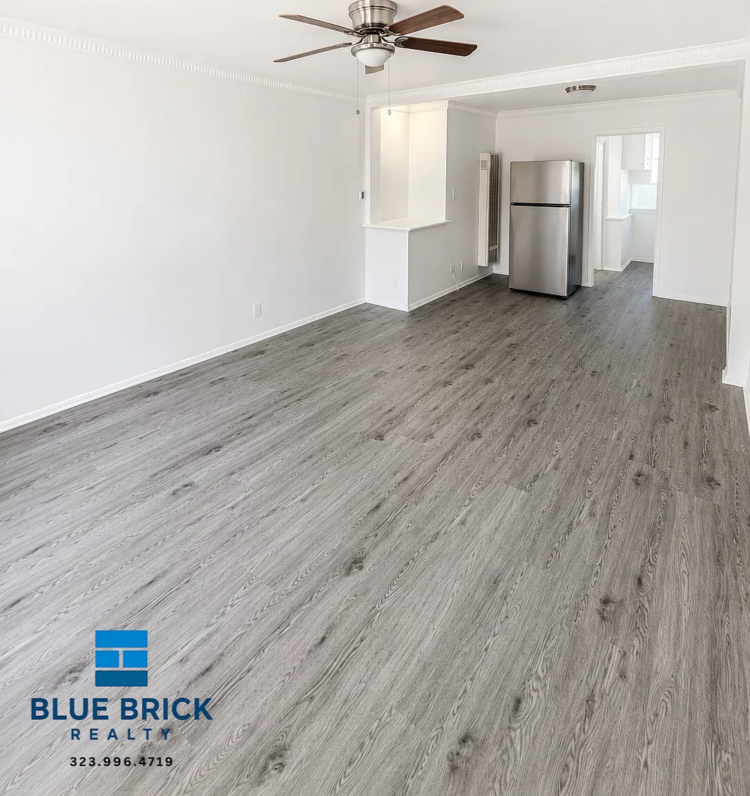 Stylish 1BR Apartment in the Heart of Valley Village — Photo 3
