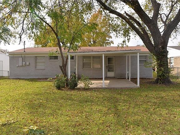 2nd image of 4748 Harper Dr