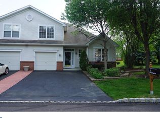21 Black Eyed Susan Rd, Langhorne, PA 19047
