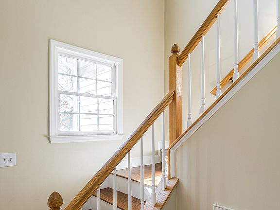3rd image of 4503 Sun Valley Dr