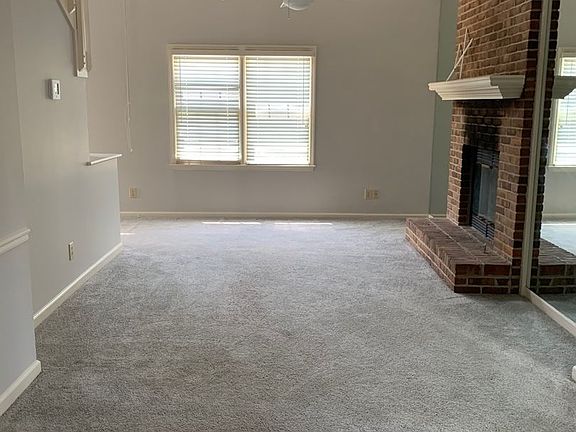 3rd image of 200 Old Mill Dr