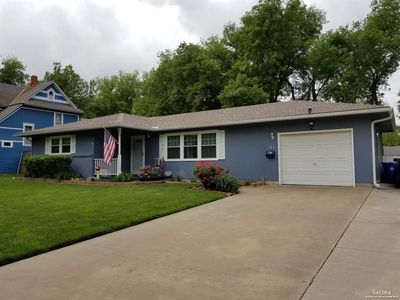 711 N Main St, Lindsborg, KS, 67456
